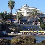 Hotell House 3*