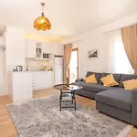 فندق House