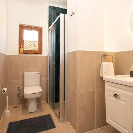 Hotel House 3*