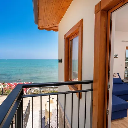 House Hotel 3*