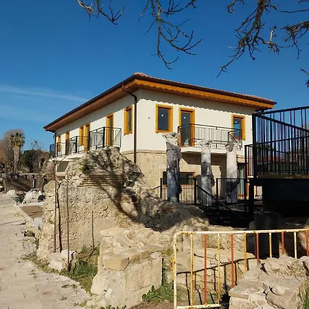 فندق House