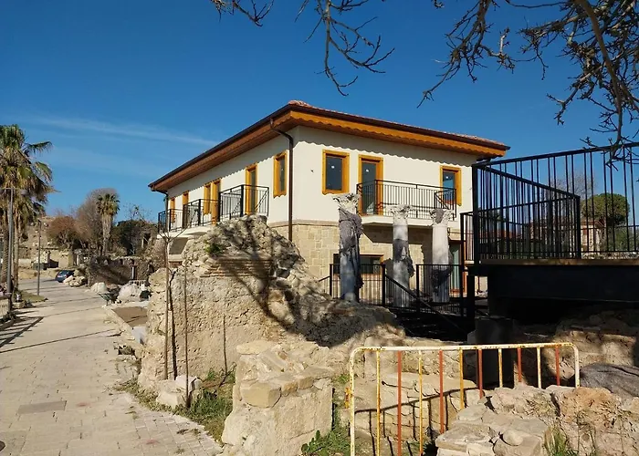 Ξενοδοχείο House